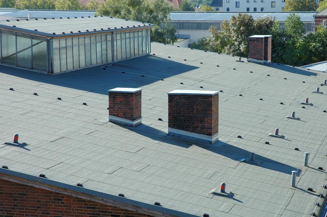 A ​​Commercial Roof